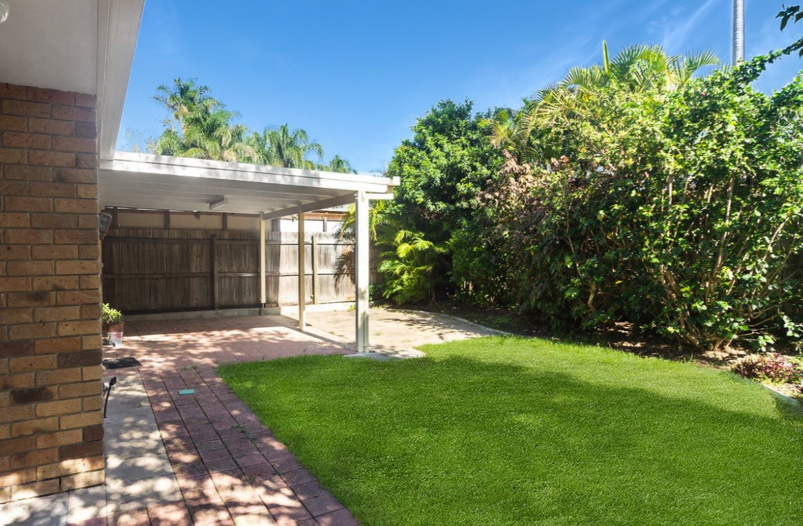 1/14 Illusion Court OXENFORD 2