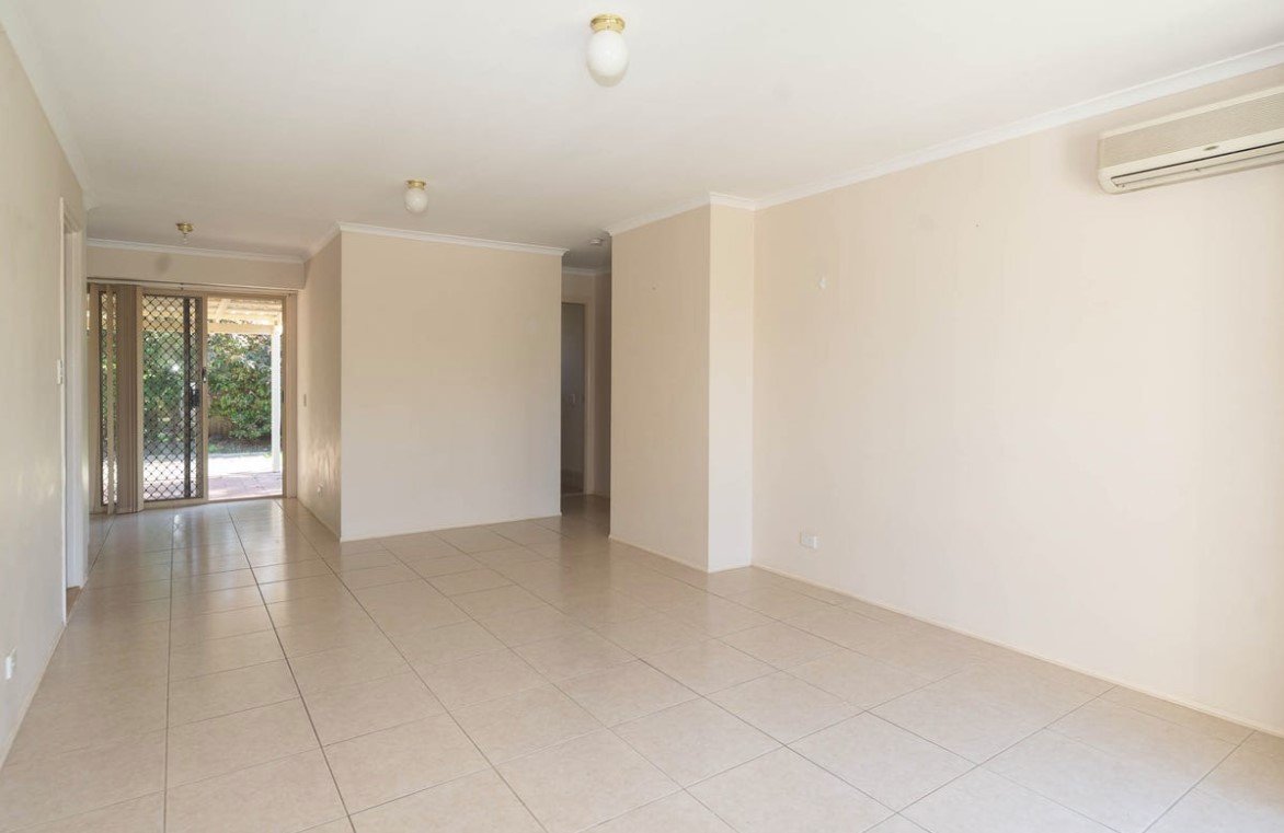 1/14 Illusion Court OXENFORD 4