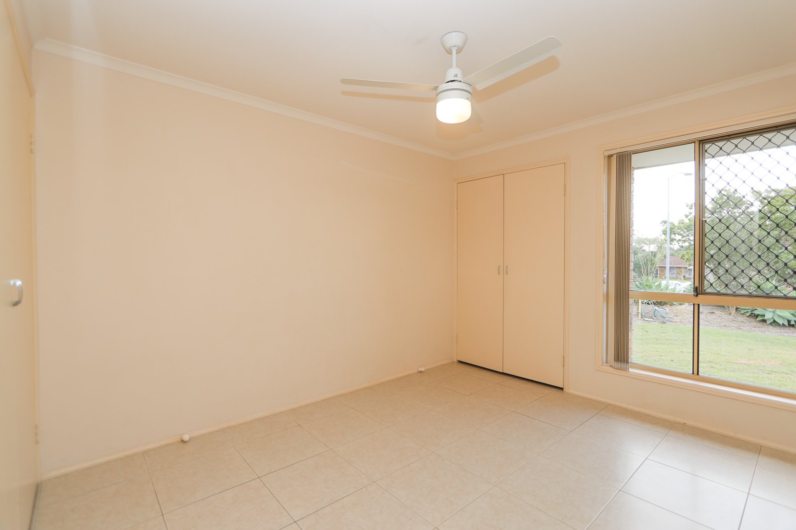1/14 Illusion Court OXENFORD 10