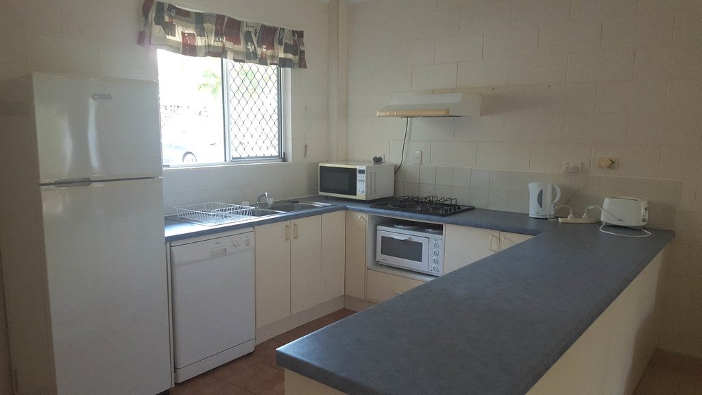 1/14 Island Drive CANNONVALE 5