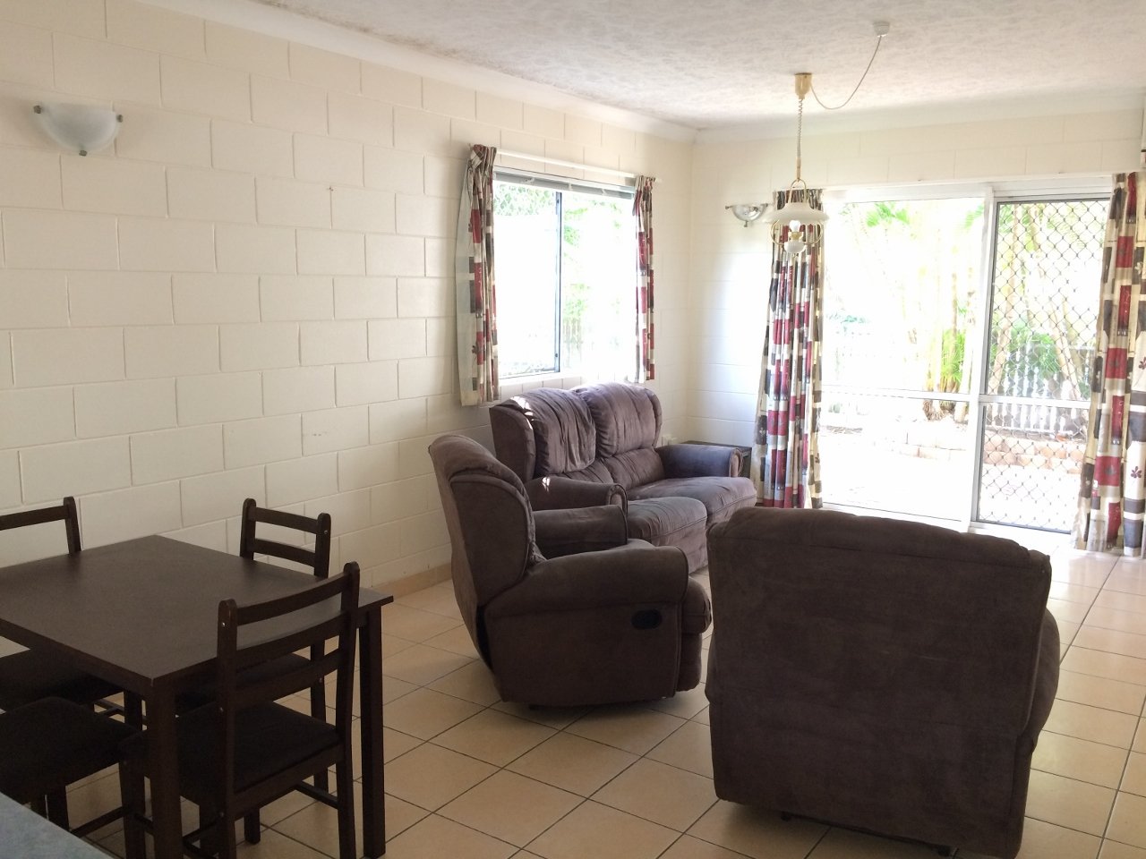 1/14 Island Drive CANNONVALE 7