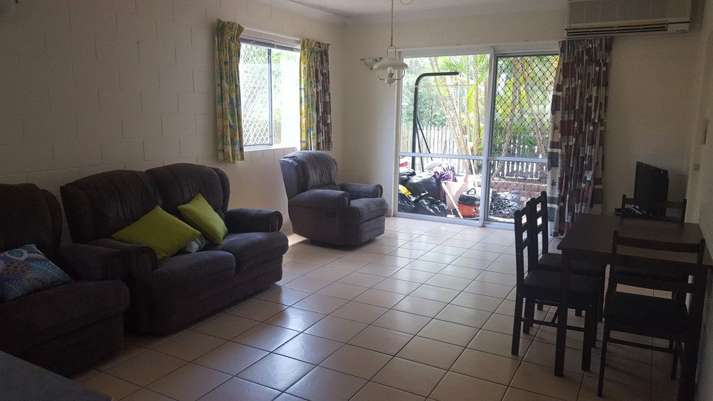 1/14 Island Drive CANNONVALE 3