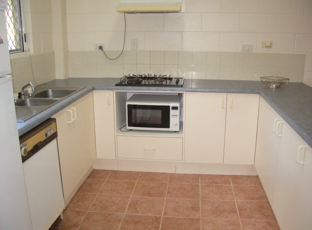 1/14 Island Drive CANNONVALE 6