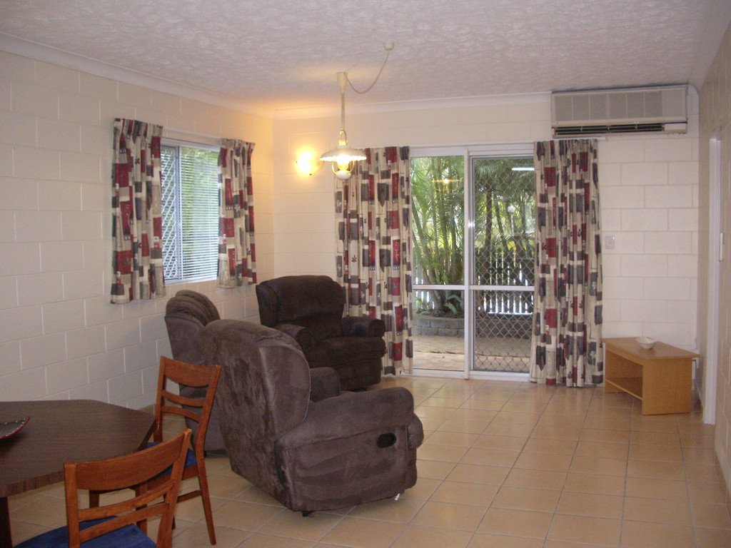 1/14 Island Drive CANNONVALE 7