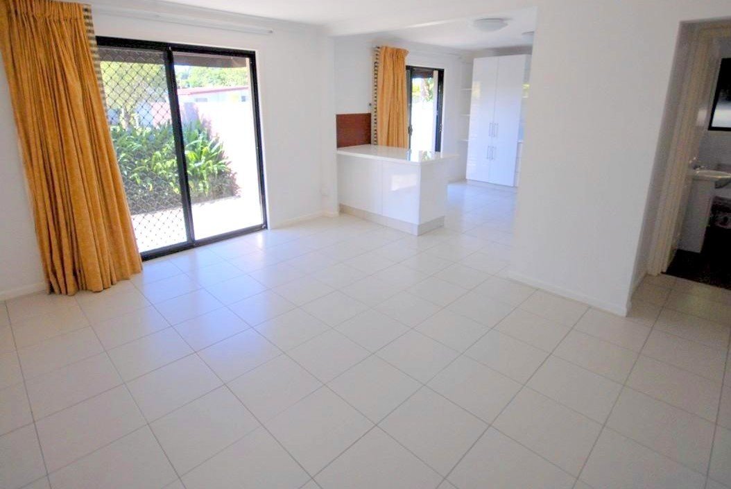 1/14 Judith Avenue SOUTHPORT 4