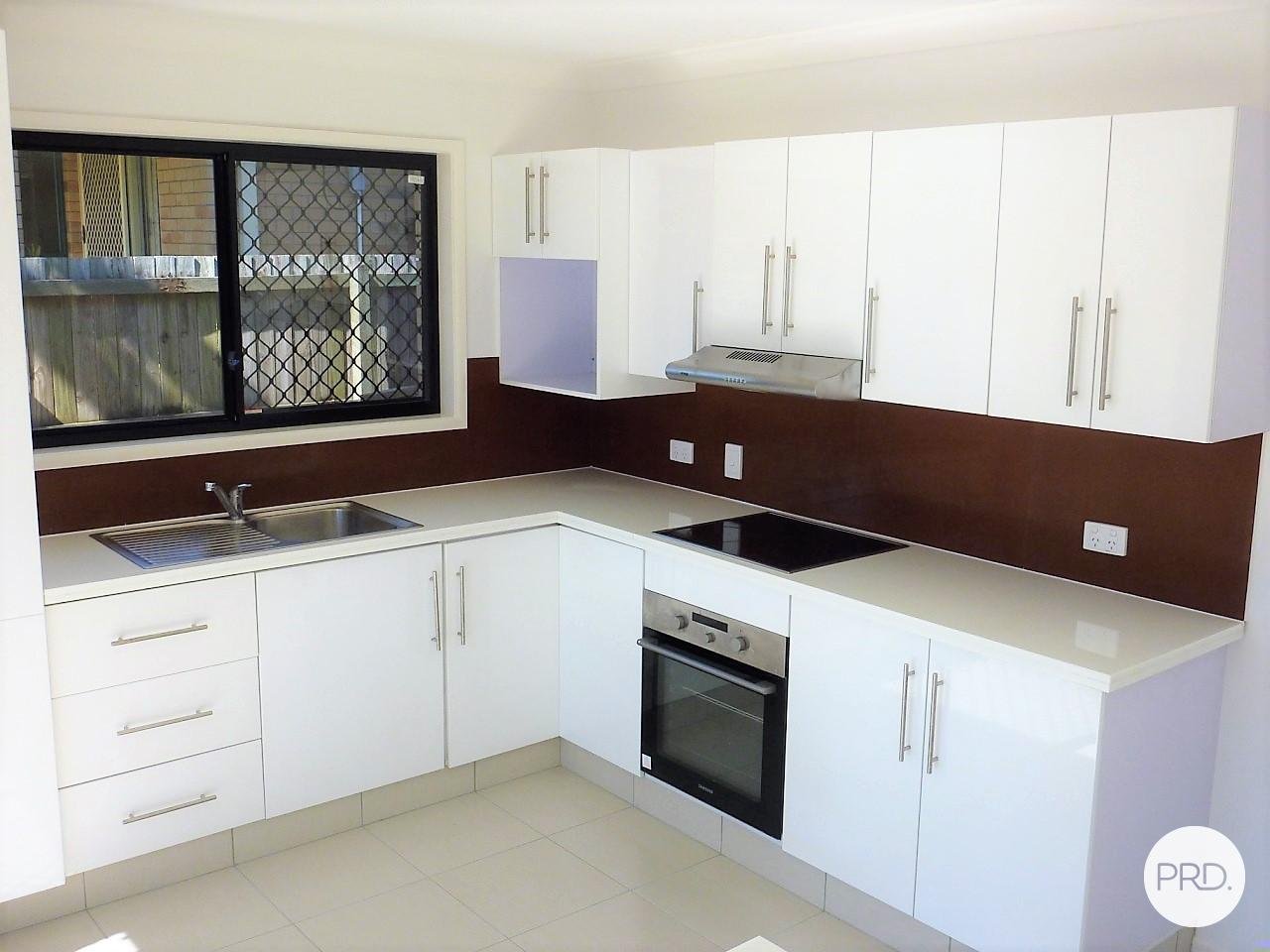 1/14 Judith Avenue SOUTHPORT 2