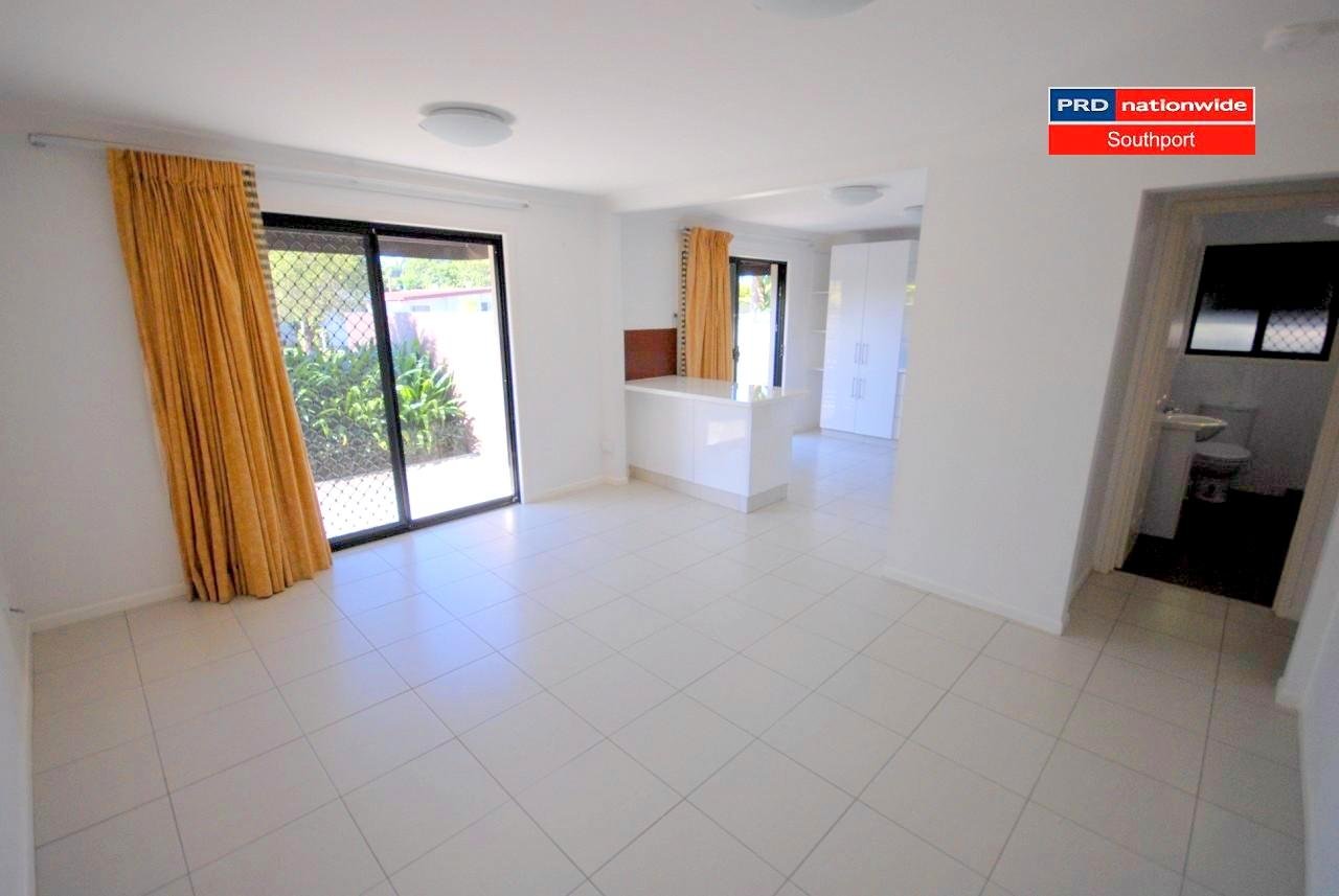 1/14 Judith Avenue SOUTHPORT 5