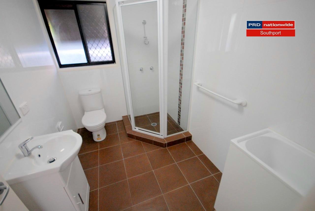 1/14 Judith Avenue SOUTHPORT 6