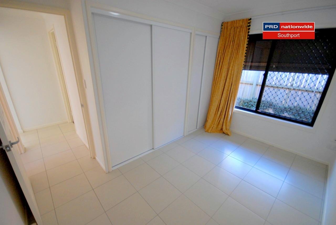 1/14 Judith Avenue SOUTHPORT 8