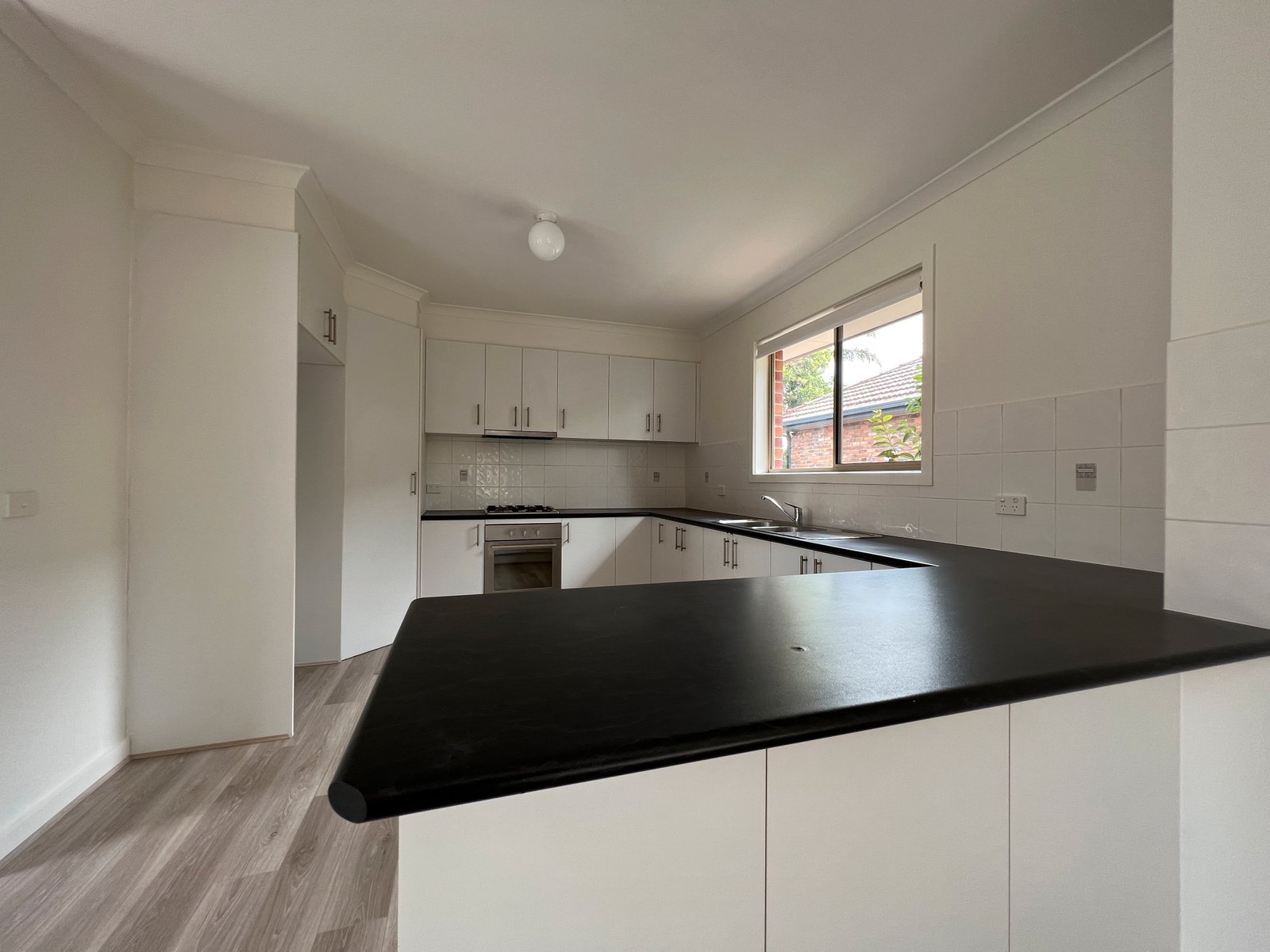 Gallery: 1/14 Manoon Road