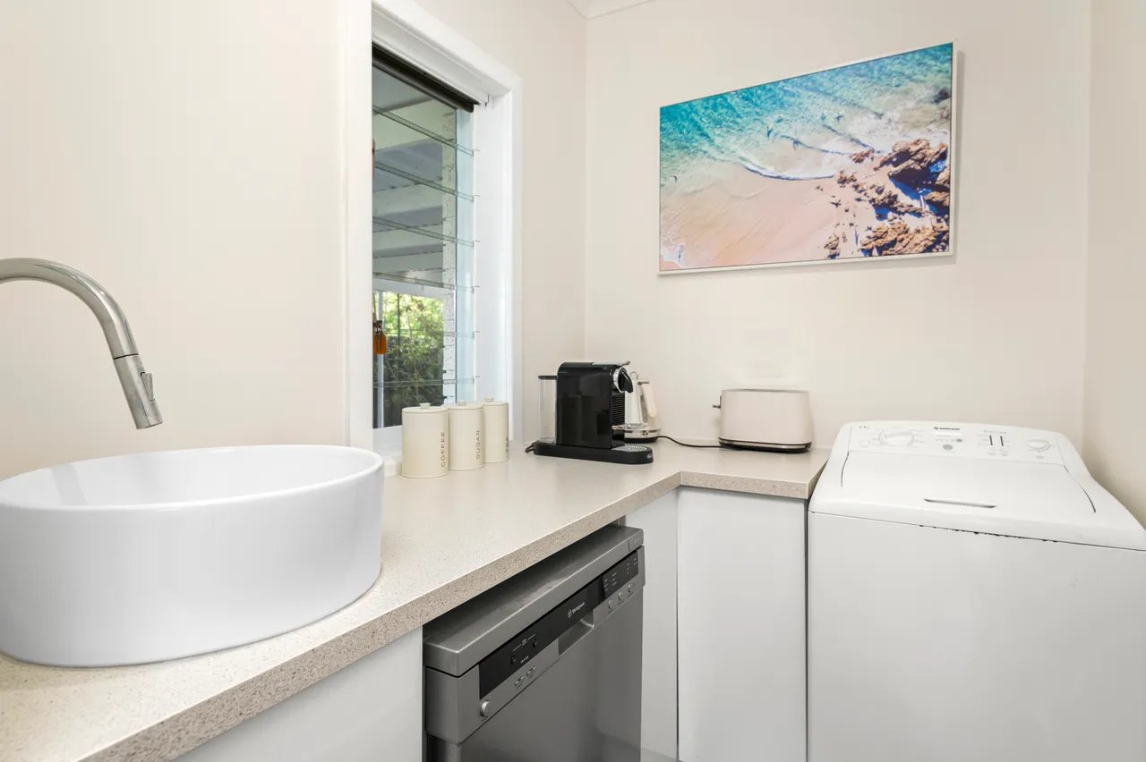 114 Morna Point Road ANNA BAY 14