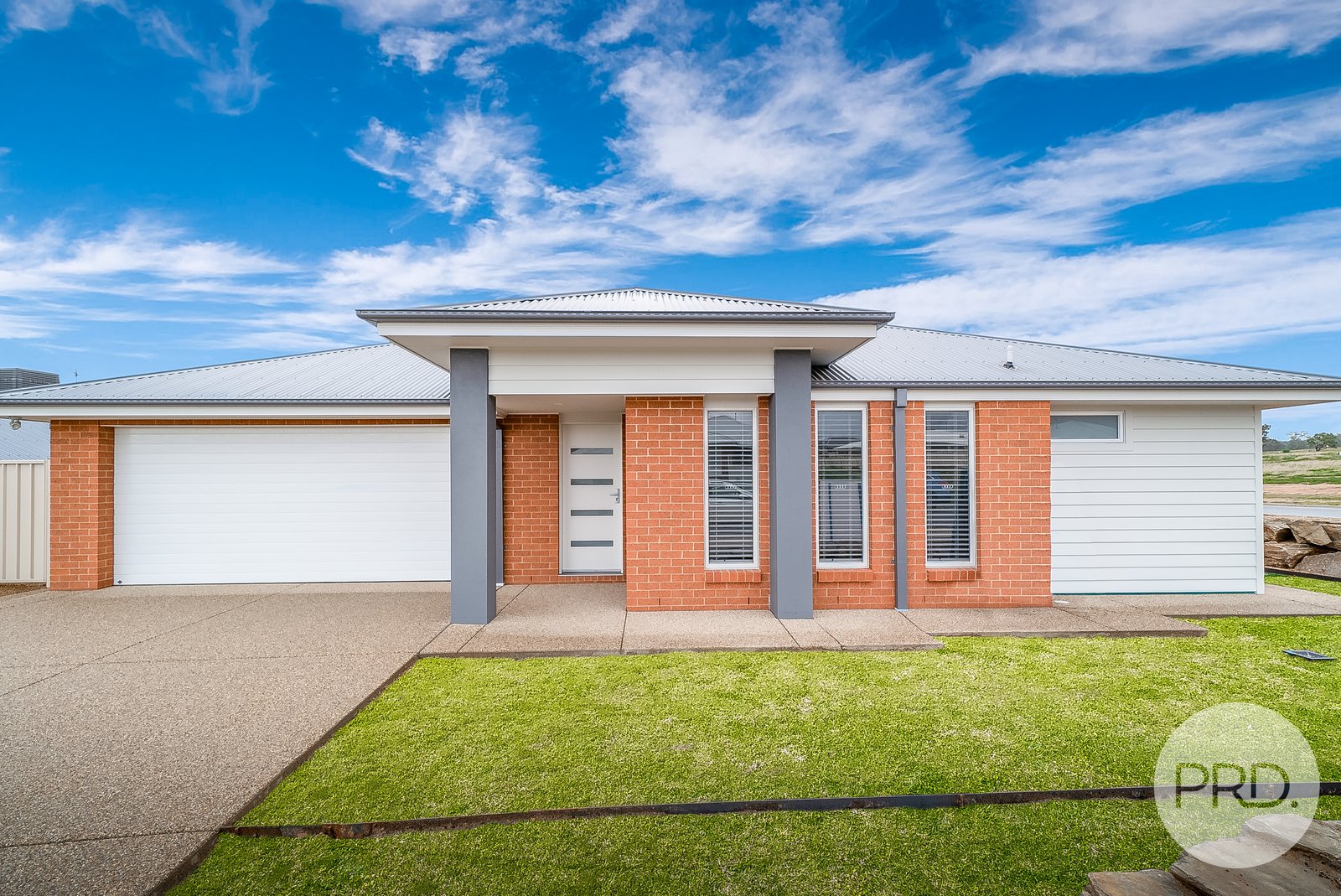 1/14 Muttama Parade GOBBAGOMBALIN 1