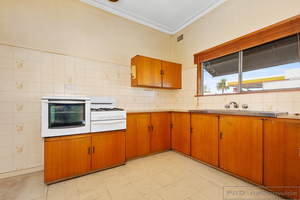 114 New England Highway RUTHERFORD 12