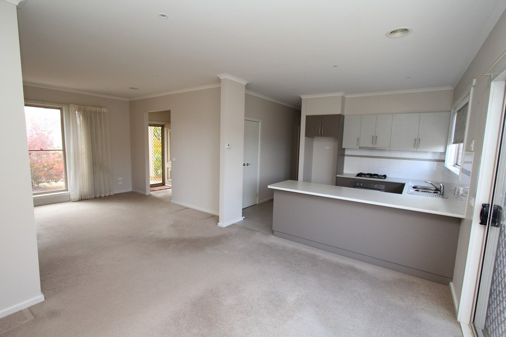 1/14 Park Street WENDOUREE 2