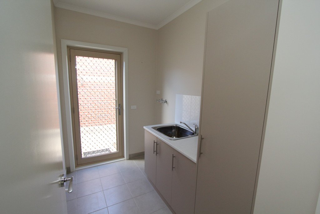 1/14 Park Street WENDOUREE 8
