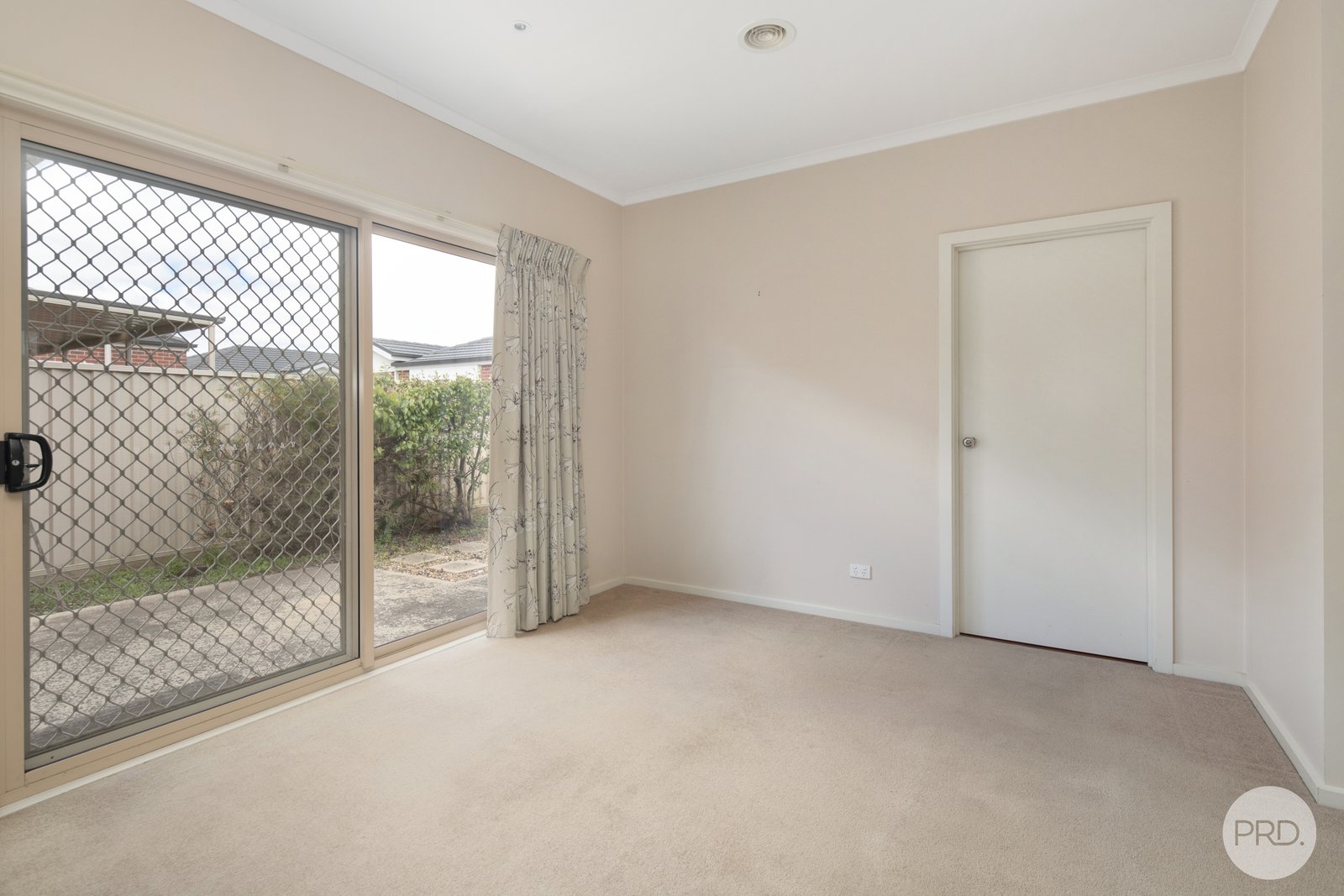 1/14 Park Street WENDOUREE 8