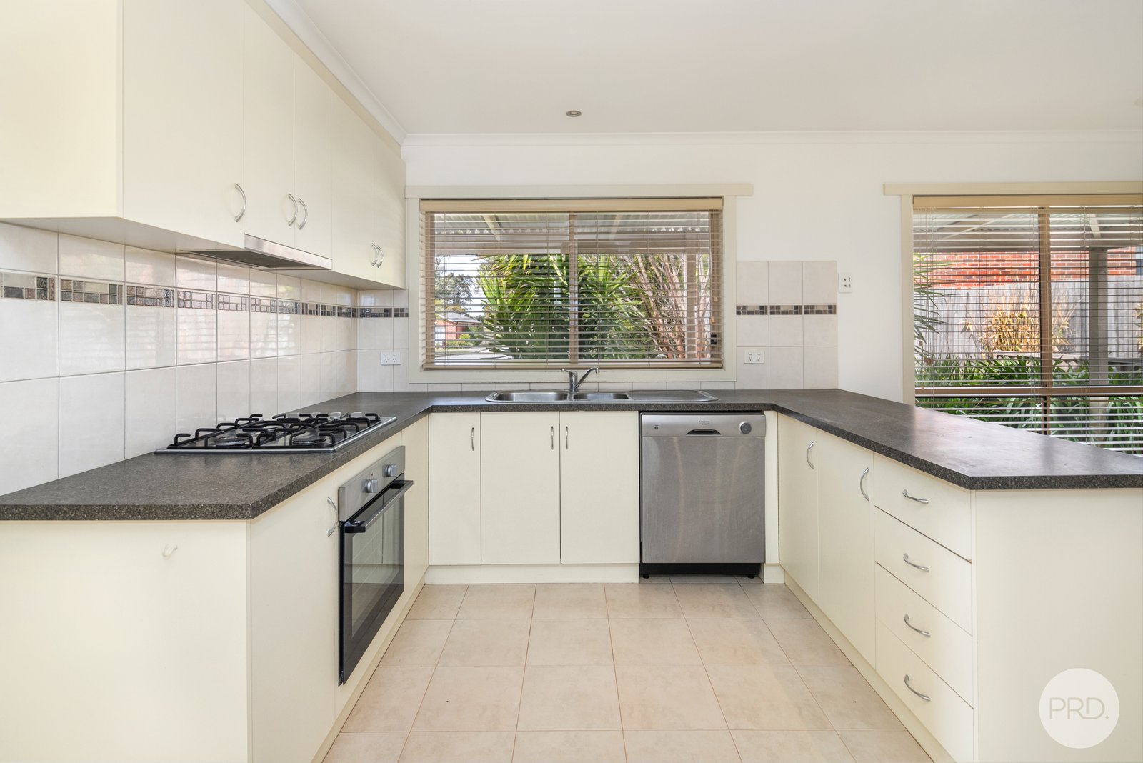 1/14 Parkgate Lane SEBASTOPOL 5