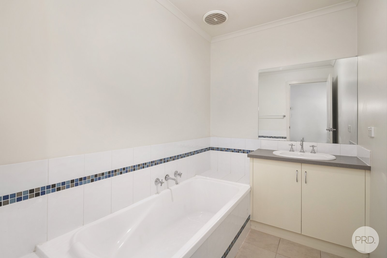 1/14 Parkgate Lane SEBASTOPOL 8