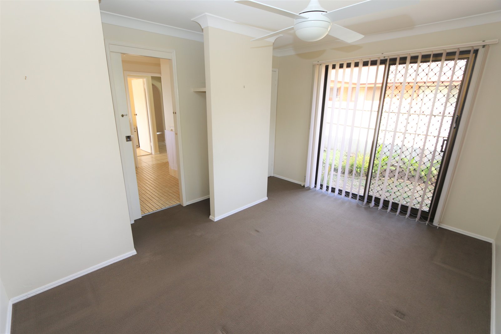 1/14 Raftery Street ASHMORE 9