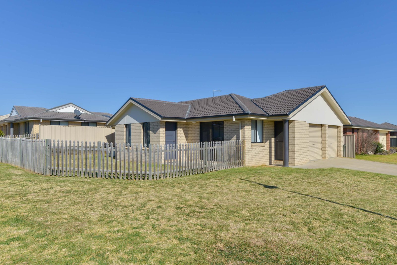 1/14 Rosella Avenue TAMWORTH 11