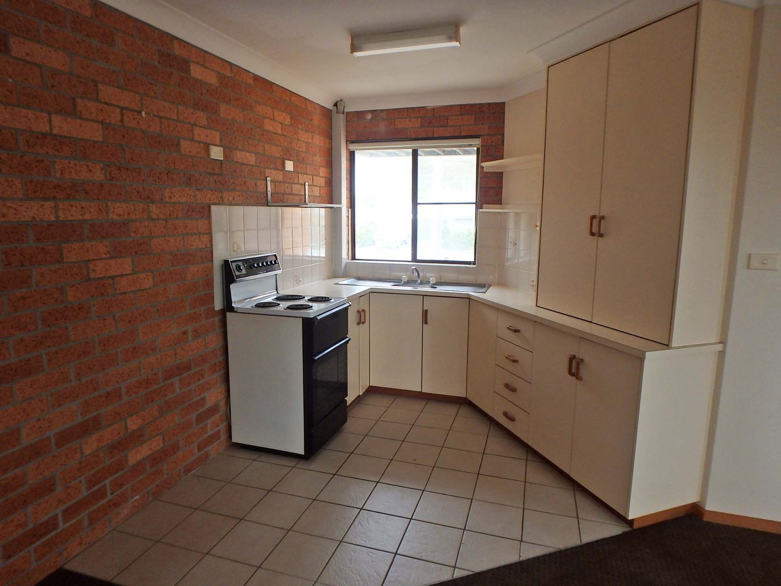 1/14 Seymour Street LAURIETON 3