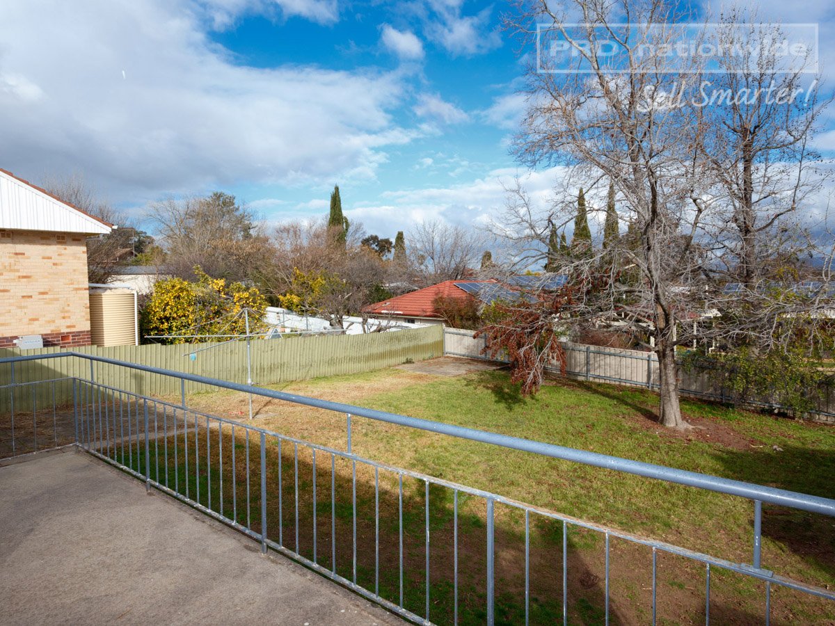 114 Simkin Crescent KOORINGAL 4
