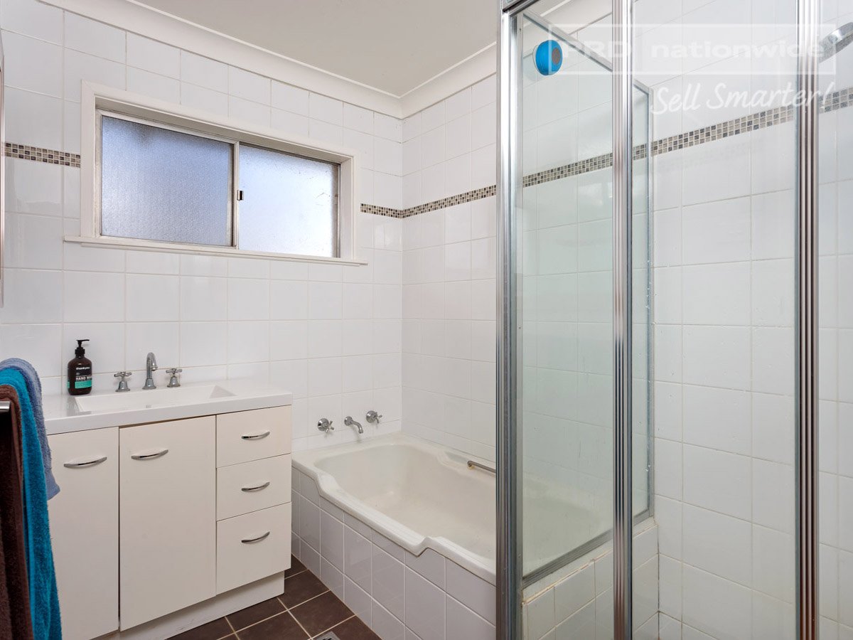 114 Simkin Crescent KOORINGAL 5