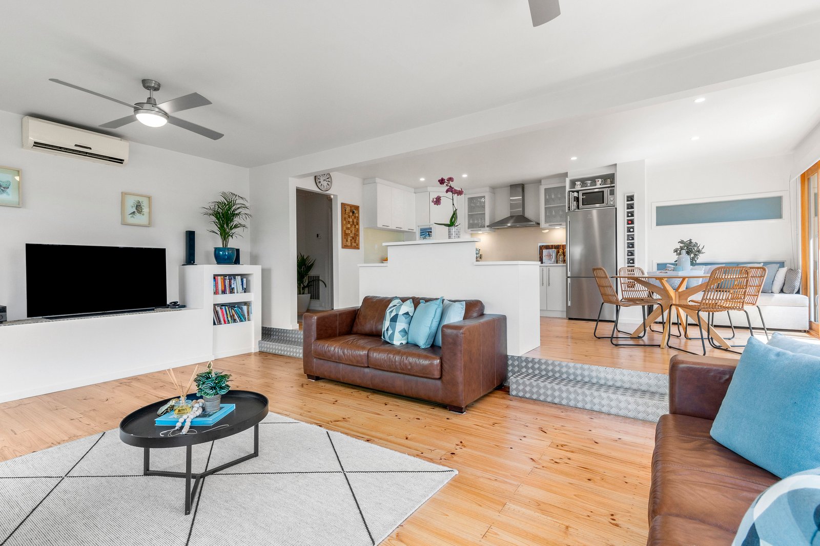 Gallery: 114 Thornhill Road