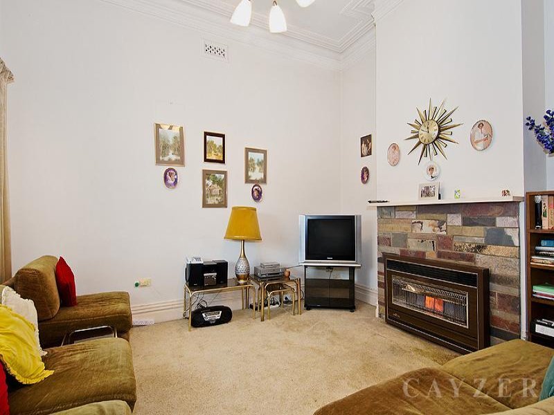 Gallery: 114 Tope Street