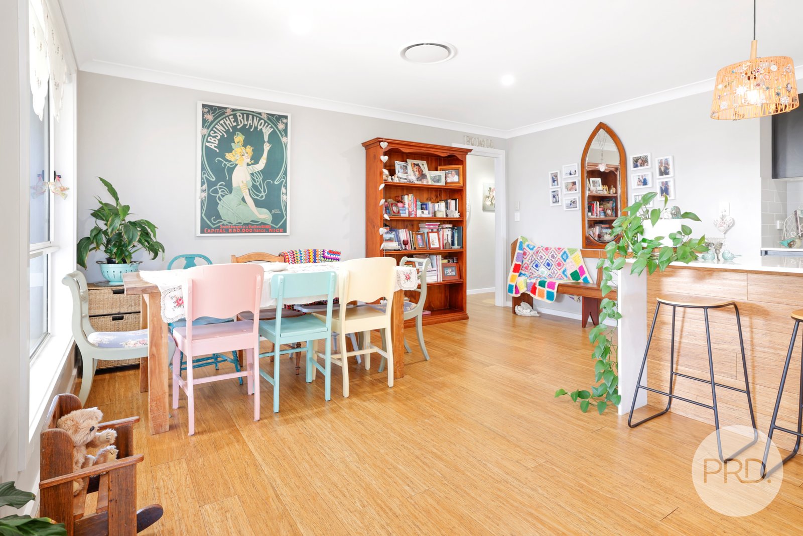 114 Verdelho Drive TAMWORTH 8