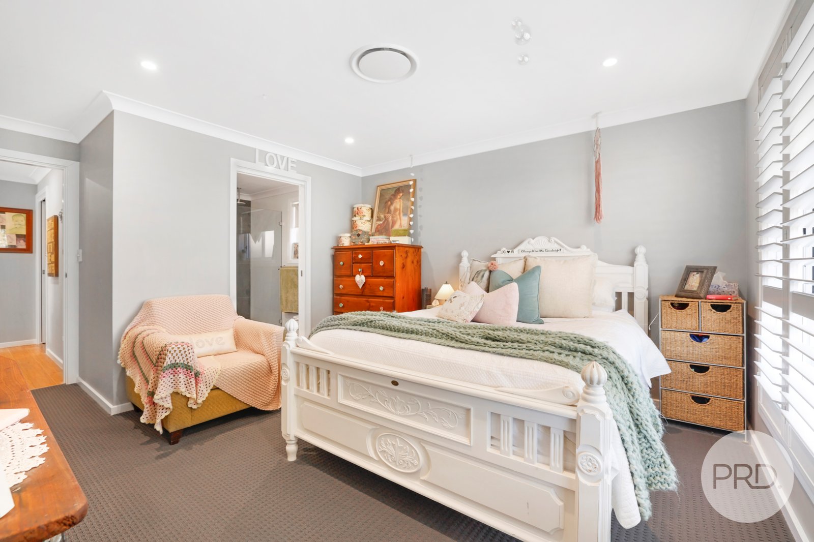 114 Verdelho Drive TAMWORTH 13