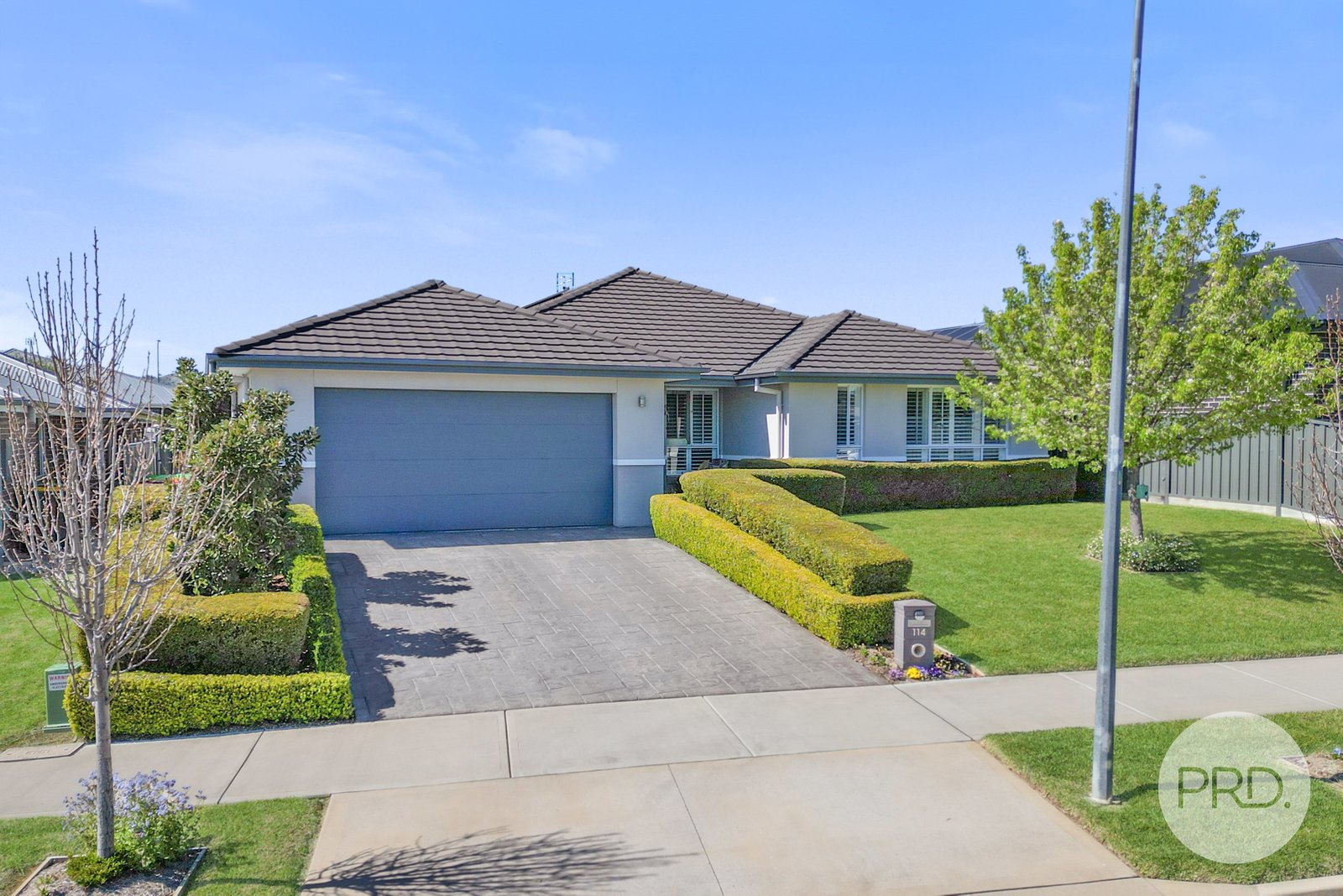 114 Verdelho Drive TAMWORTH 27