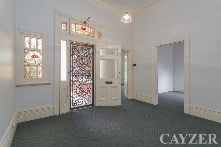 Gallery: 114 Victoria Avenue