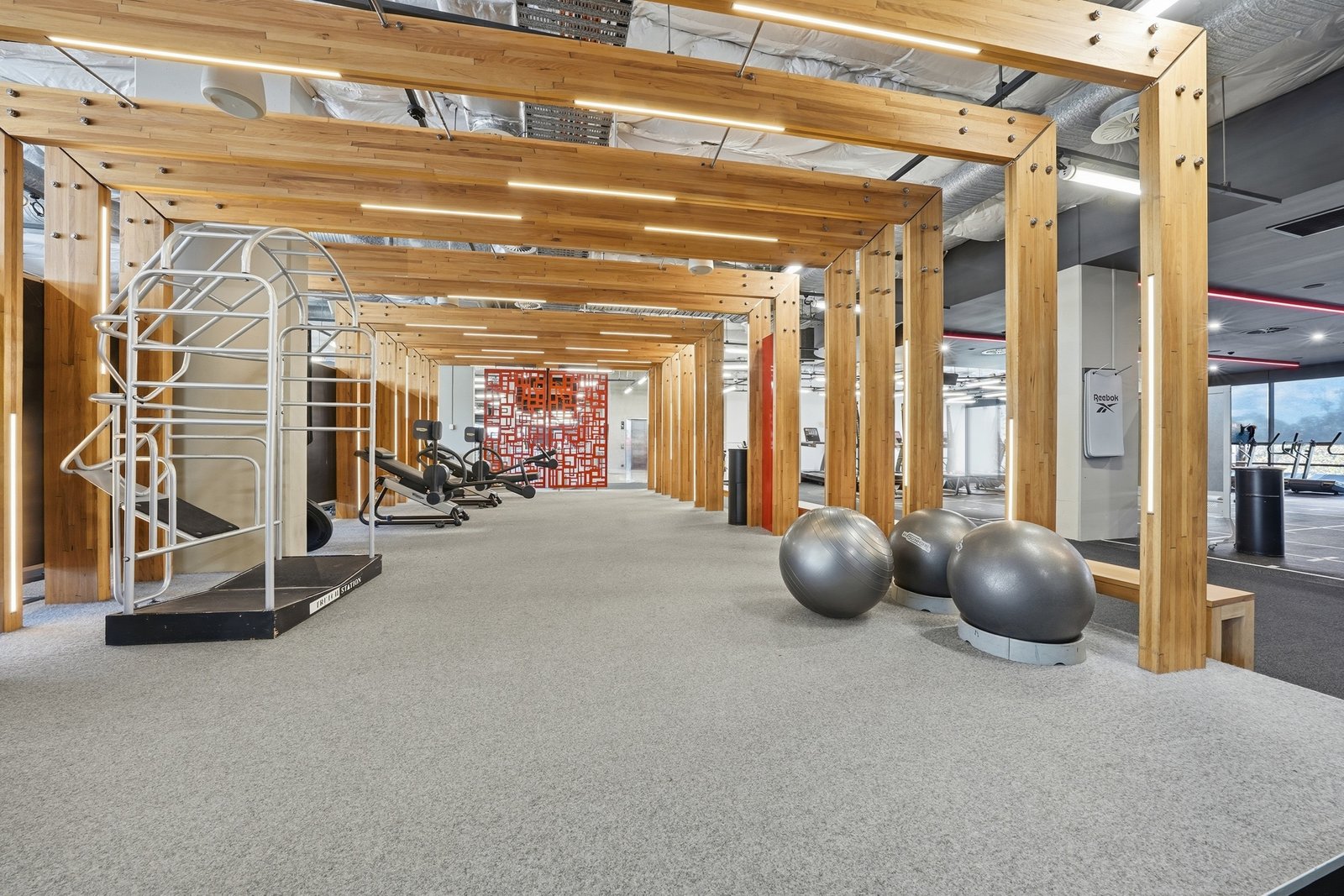 114 Virgin Active Gy/2-8 Brookhollow Avenue NORWEST 6