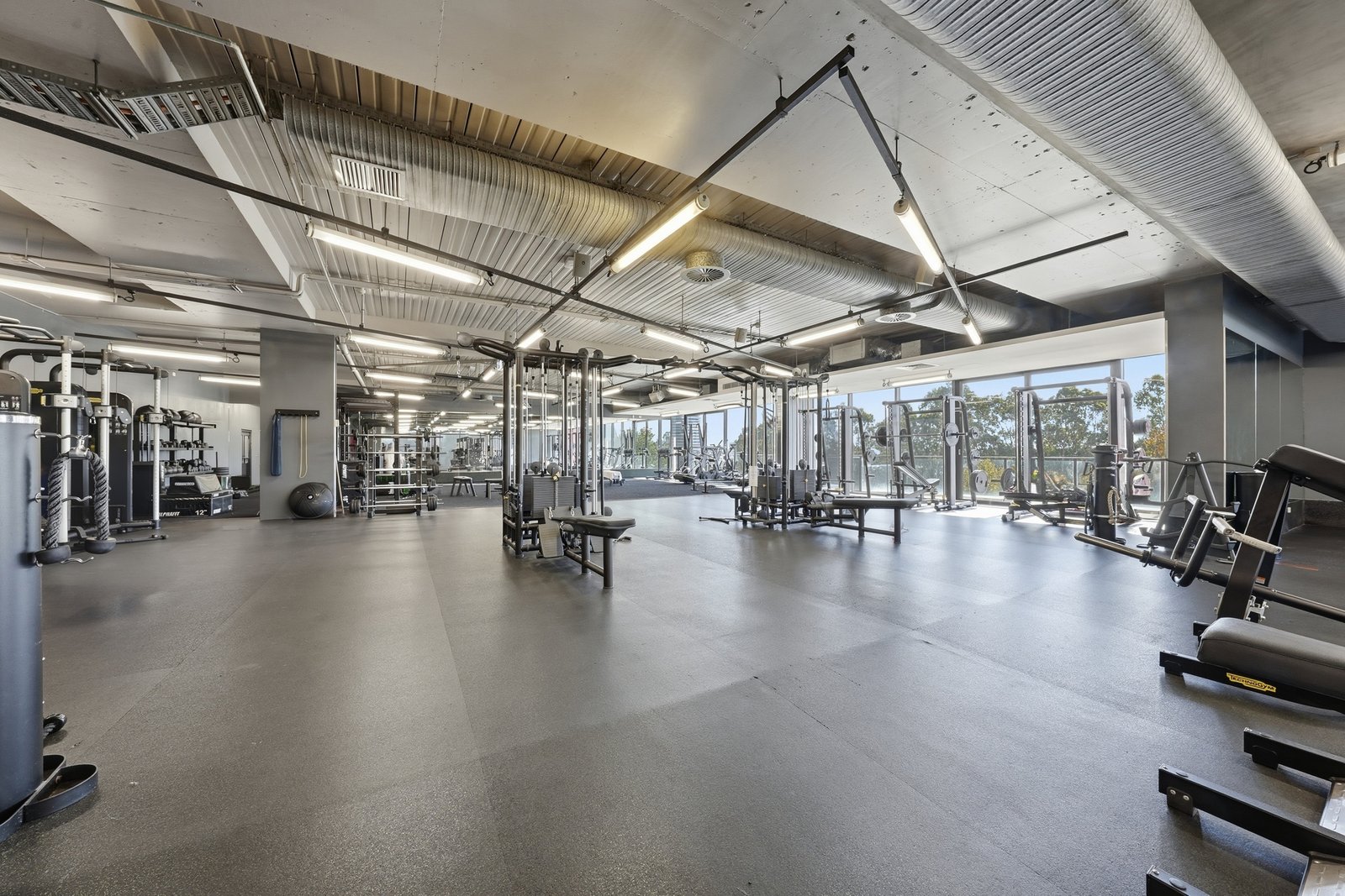 114 Virgin Active Gy/2-8 Brookhollow Avenue NORWEST 10