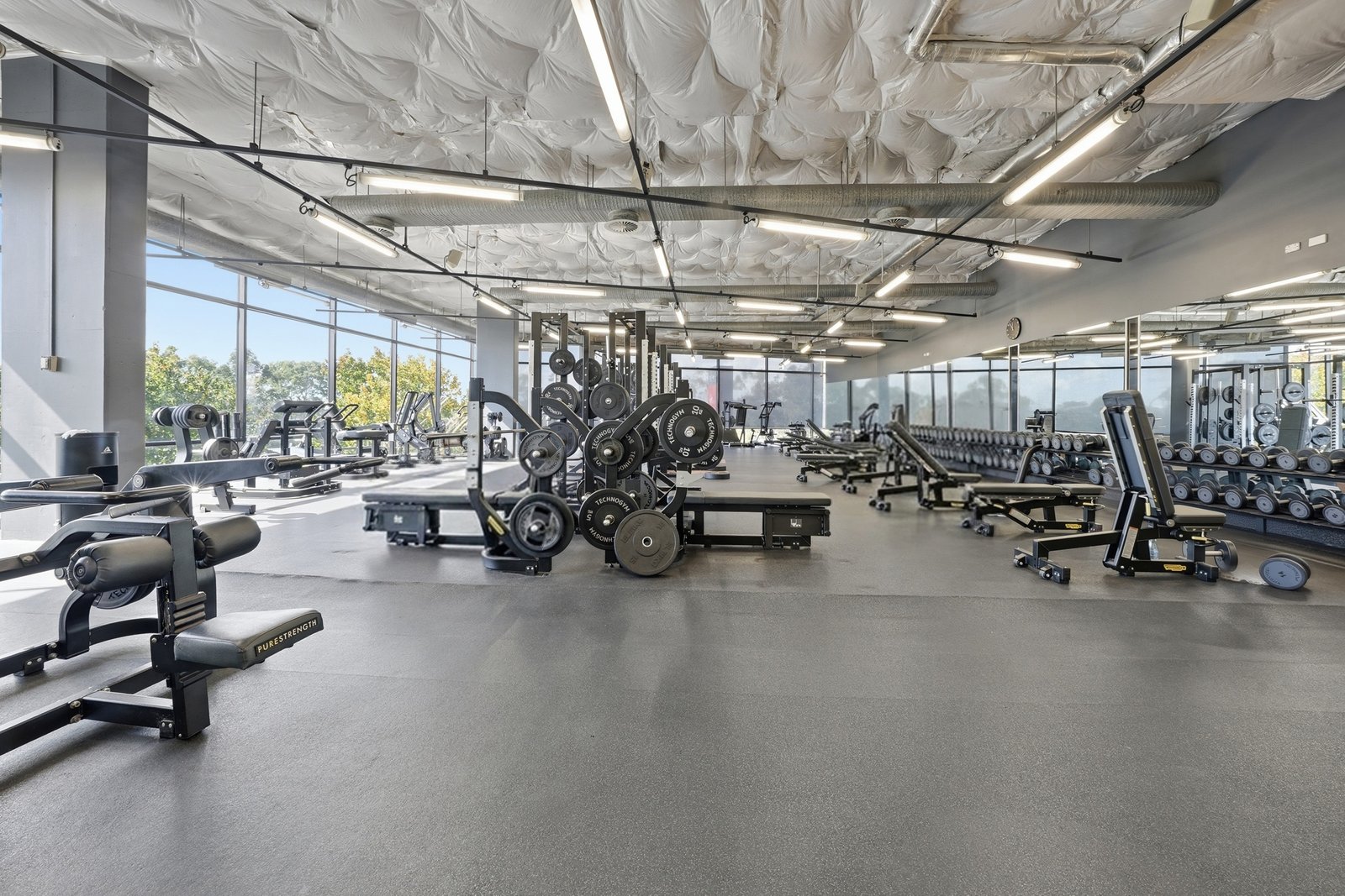 114 Virgin Active Gy/2-8 Brookhollow Avenue NORWEST 11