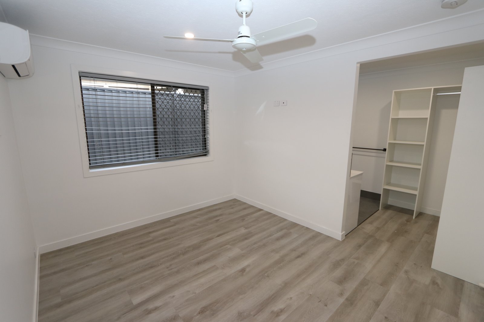 1/140 Eugaree Street SOUTHPORT 7