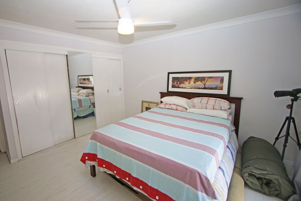 1/140 Eugaree Street SOUTHPORT 11