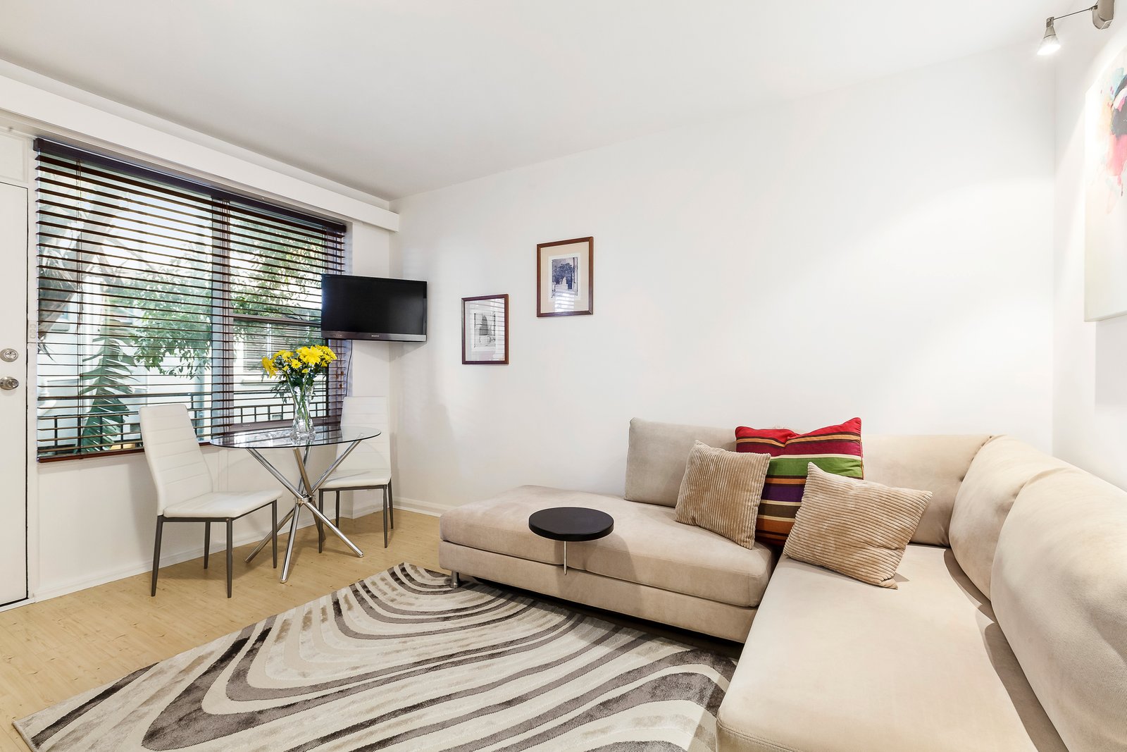 Gallery: 11/40 Waterloo Crescent