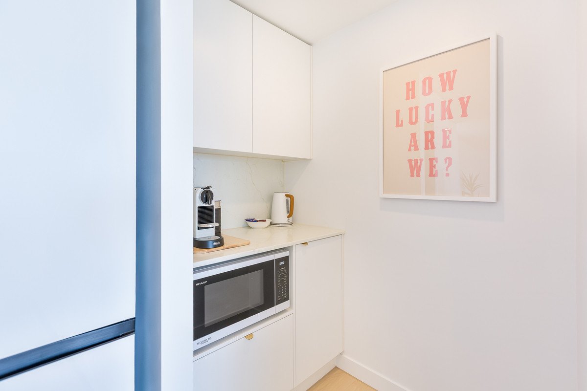 1140/1 Ocean Street BURLEIGH HEADS 9