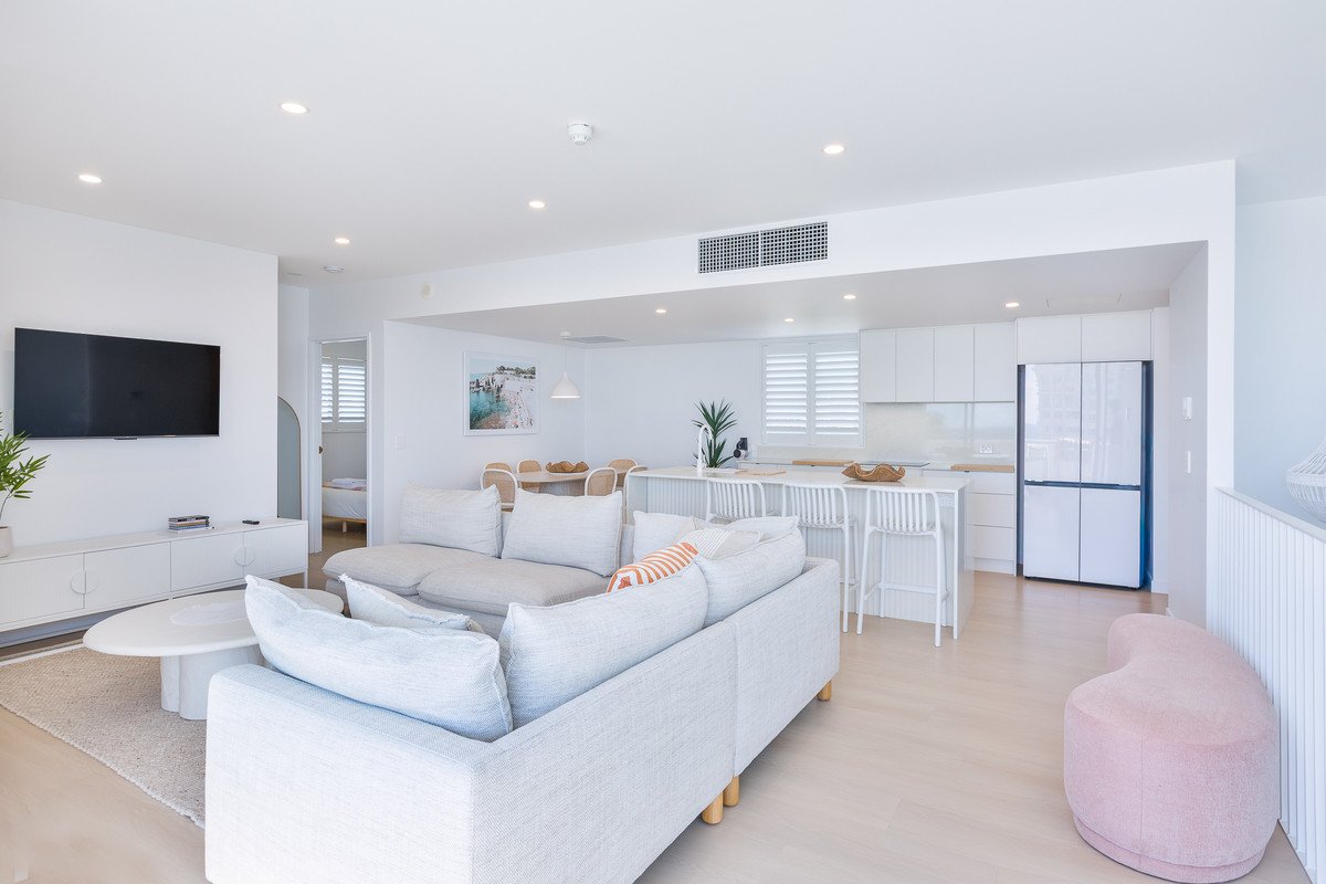 1140/1 Ocean Street BURLEIGH HEADS 10