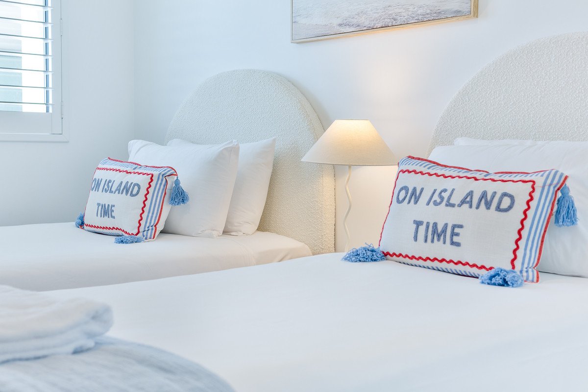 1140/1 Ocean Street BURLEIGH HEADS 25