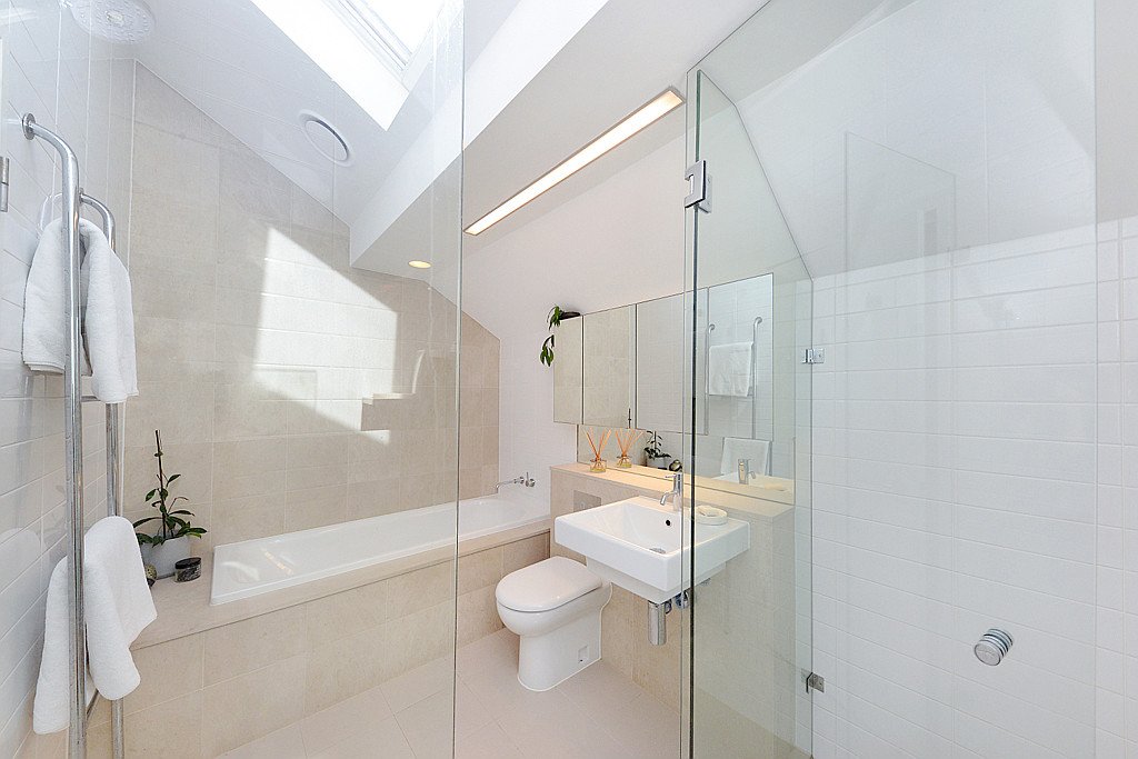 114/1 Pavilion Drive LITTLE BAY 7