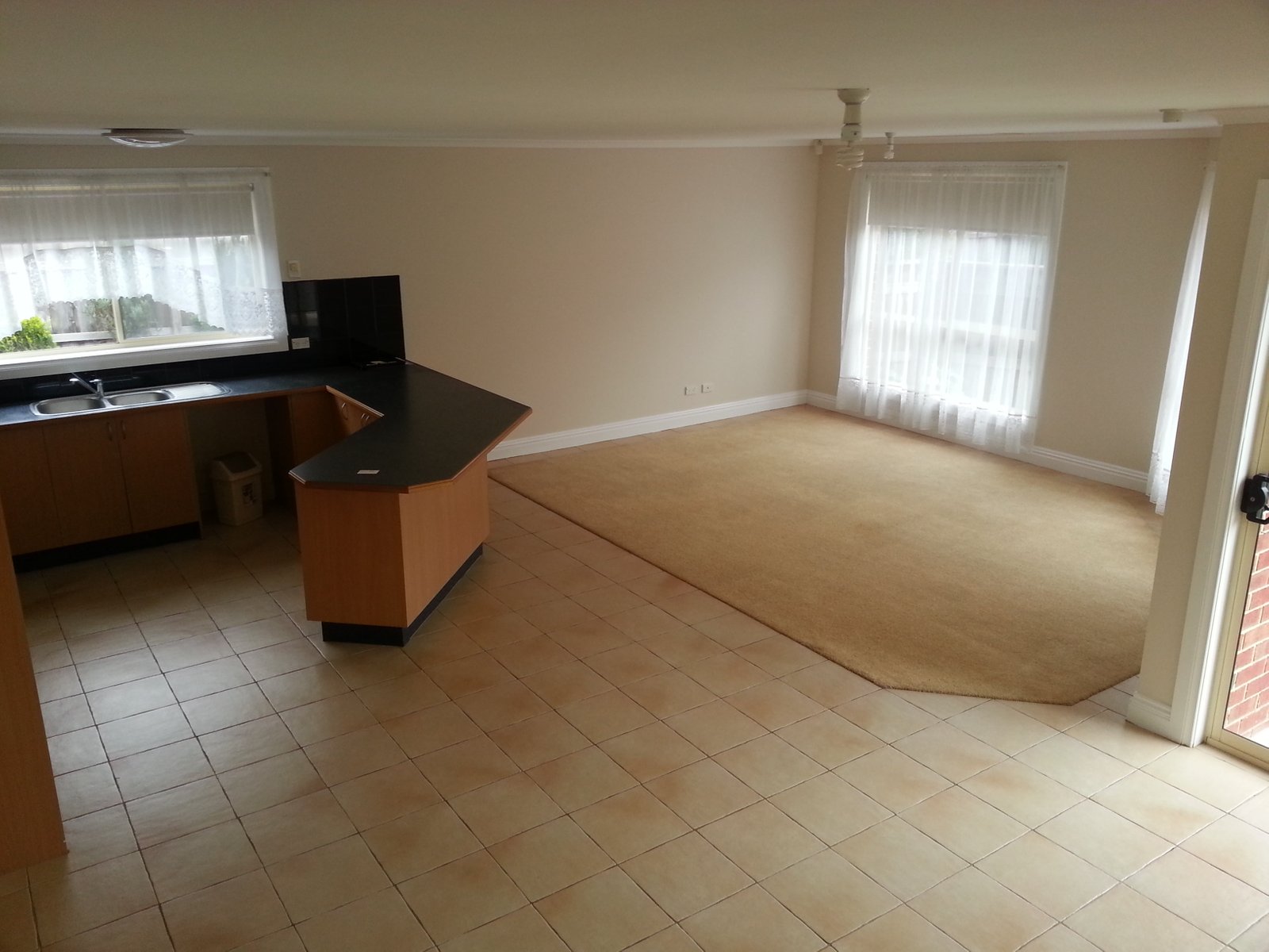 Gallery: 1/1417 North Road