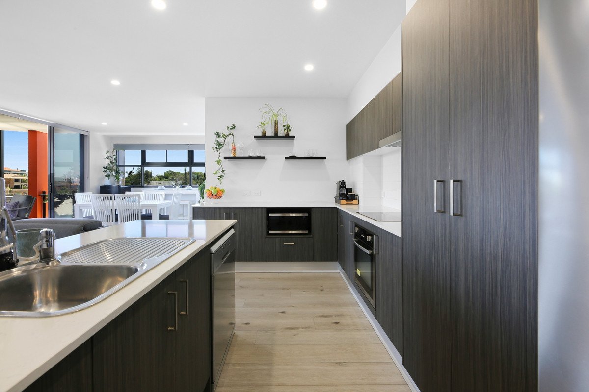 114/1930 Gold Coast Highway Miami 3