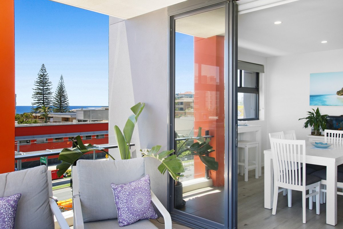 114/1930 Gold Coast Highway Miami 12