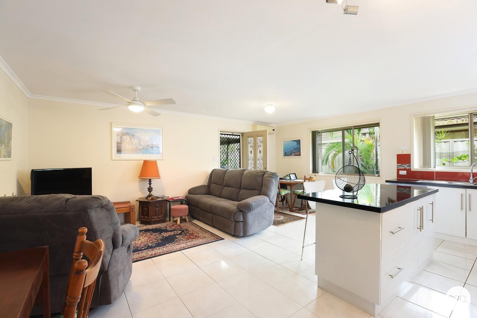 1/142 Kumbari Avenue LABRADOR 1