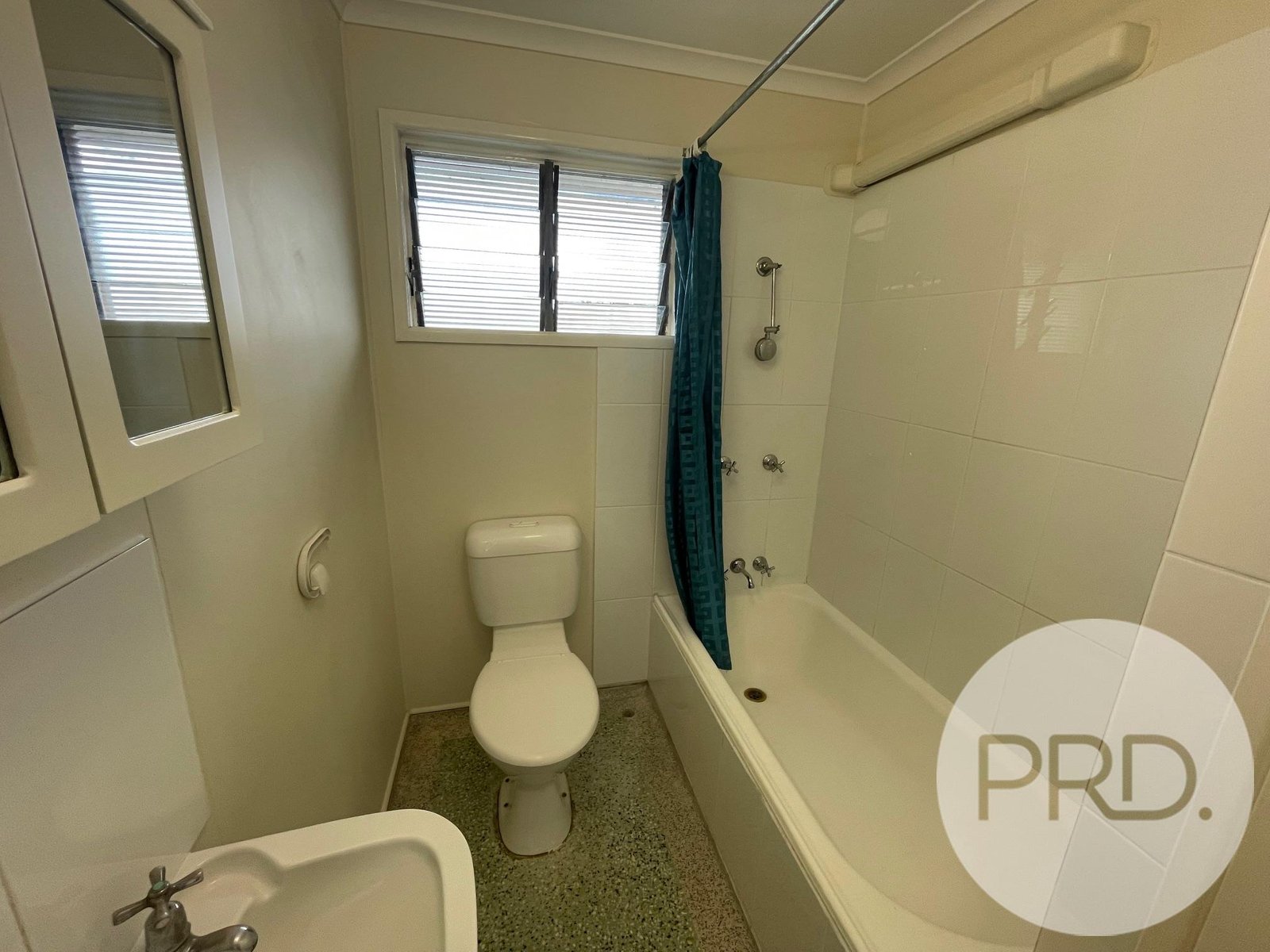 1/1422 Sandgate Road NUNDAH 5