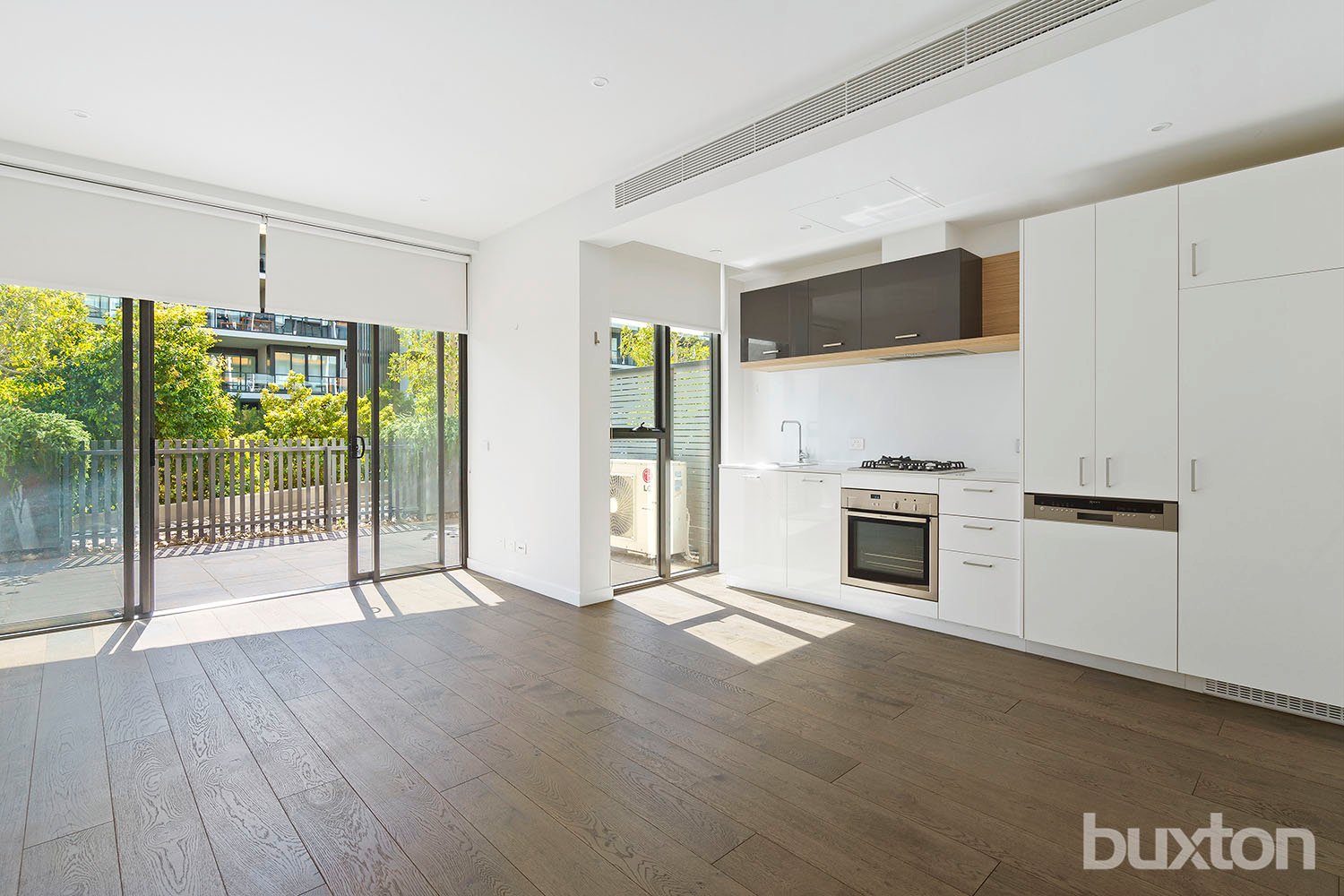 Gallery: 114/222 Bay Road