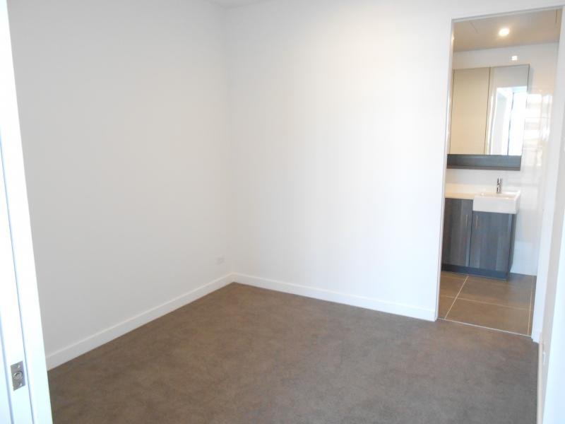 Gallery: 1.14/222 Bay Road